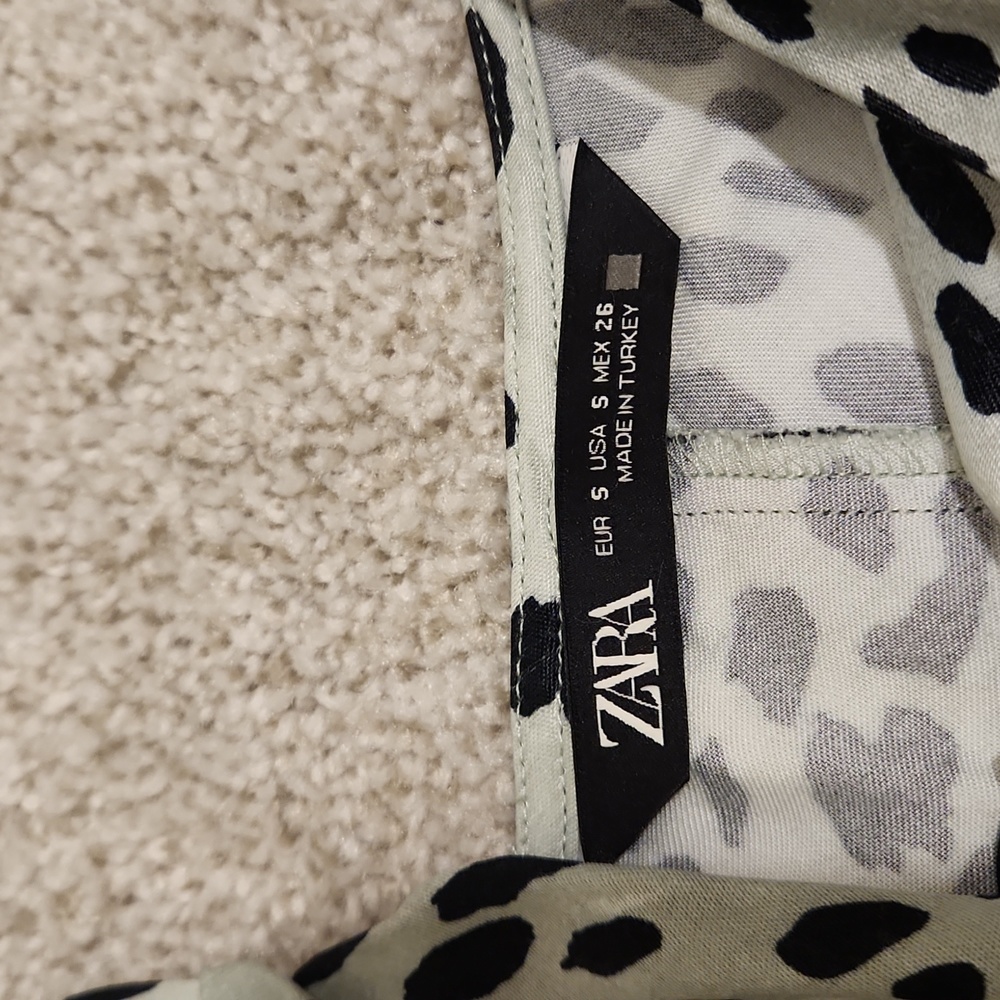 Leopard Top - Picture 2 of 2